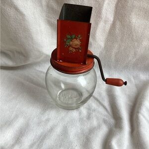 Vintage Red Hand-Crank food Grinder